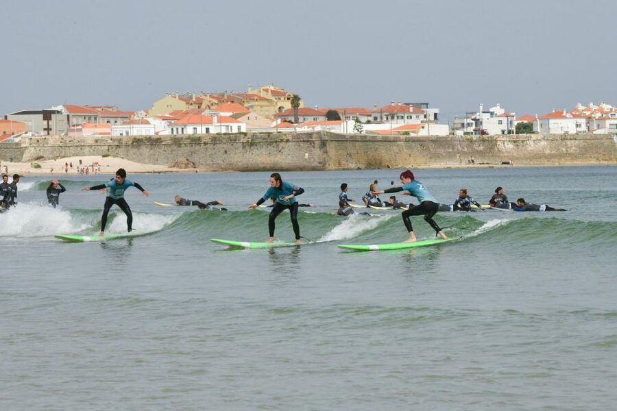Peniche:Surf lessons Beginners ,Intermediate, advance level - Why Peniche works for a first surf lesson