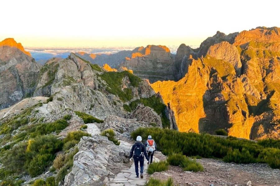 Pico Do Arieiro Pico Ruivo Sunrise or Morning Hike Transfers - Sunrise at Pico do Arieiro