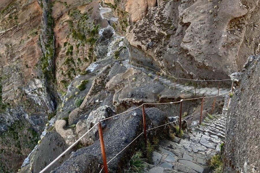 Pico Do Arieiro Pico Ruivo Sunrise or Morning Hike Transfers - Achada do Teixeira and the return ride