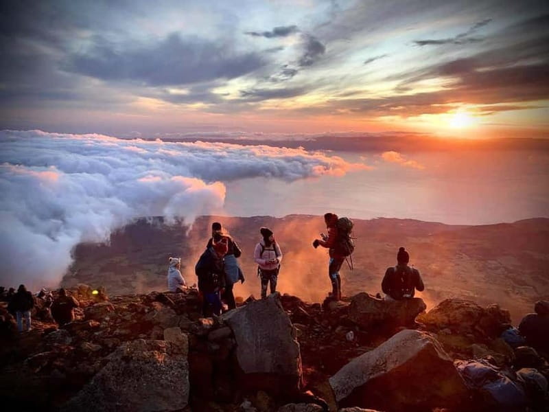 Pico Mountain Climb: Portugal’s Highest Point - 2351 meters - The Secret Stop and the Long Middle Push