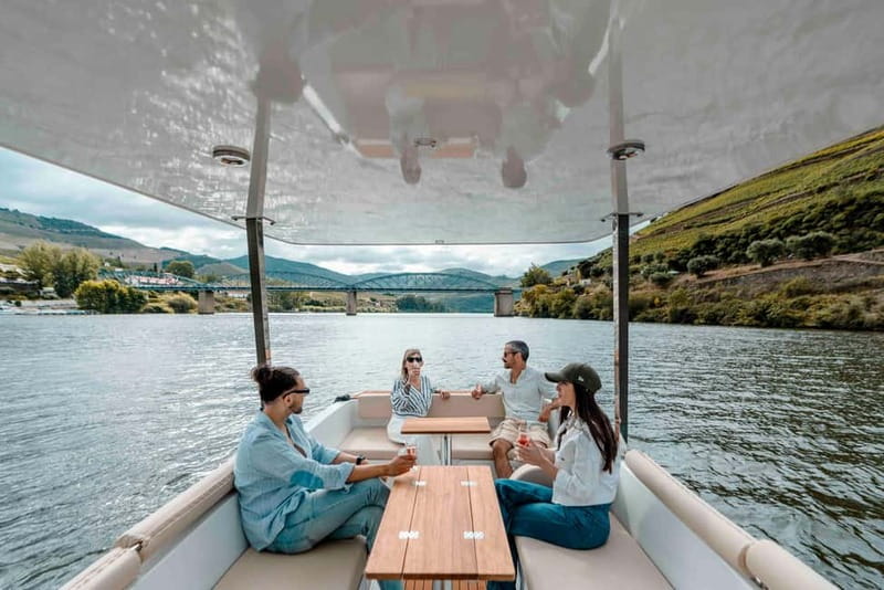 Pinhão: Douro River Solar Boat Tour with Wine Tasting - Who will enjoy this most