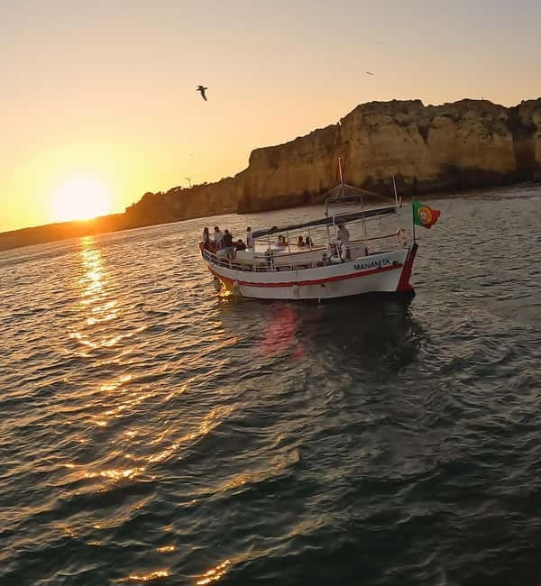 Ponta da Piedade Sunset Cruise from Lagos - Seeing Algarve cliffs, beaches, and caves from the boat