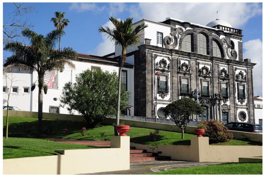 Ponta Delgada: Historical Walking Tour - Starting beside Luís de Camões