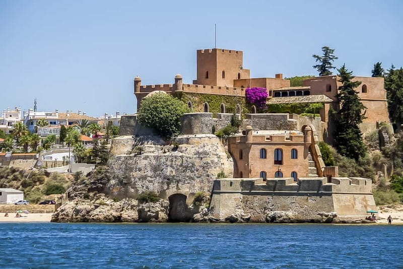 Portimão: Benagil Caves Speed Boat Tour with Sunset Option - Sea conditions, dolphins, and realistic expectations