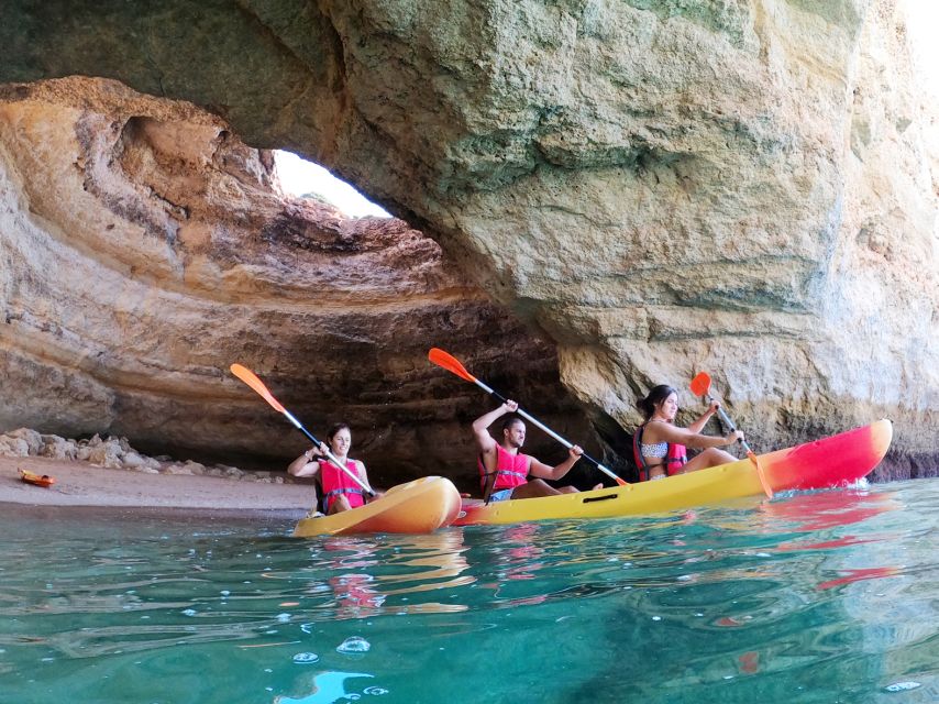 Portimão: Benagil Caves Speedboat and Kayak Guided Tour - Praia da Marinha adds a second coastal highlight