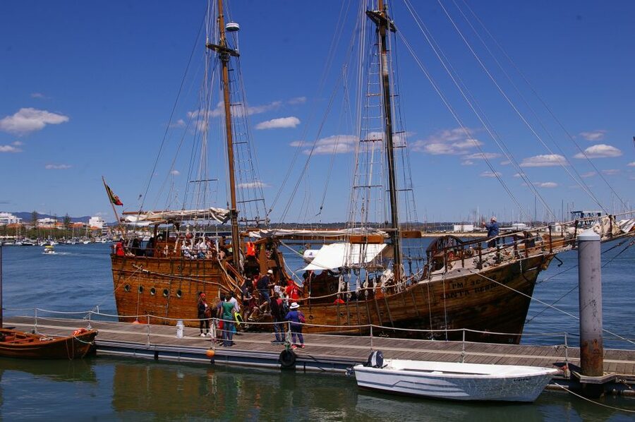 Portimão: Pirate Ship Cave Cruise - The return trip, dolphins, and sunset light