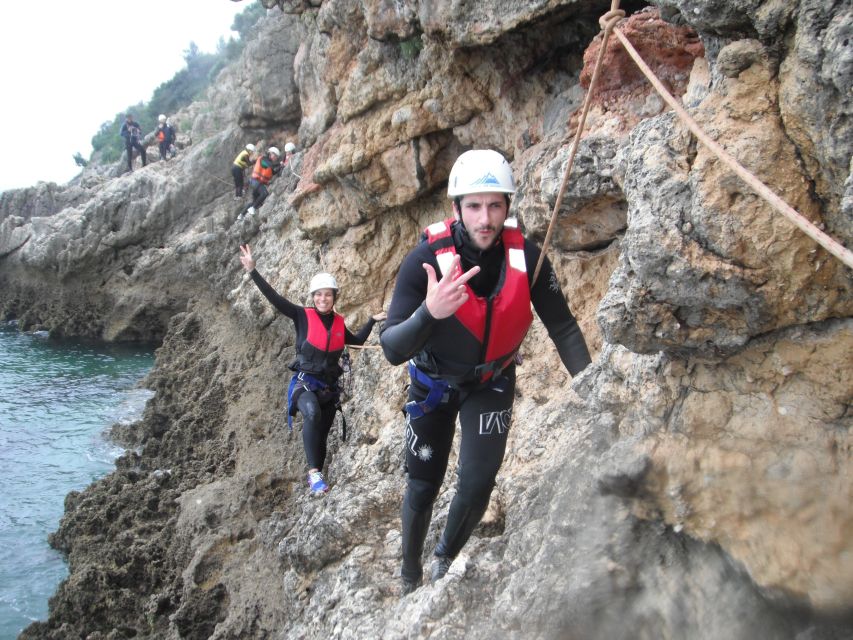 Portinho da Arrábida: Coasteering Boat Tour - Entering Gruta de Sta. Margarida