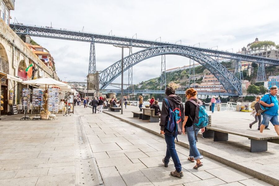 Porto: 3-Hour Guided City Highlights Walking Tour - Key points at a glance