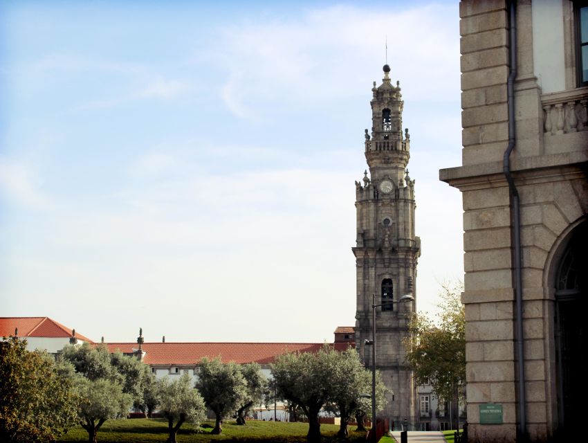 Porto: 3-Hour Walking City Tour & Lello Bookstore Visit - Key points at a glance