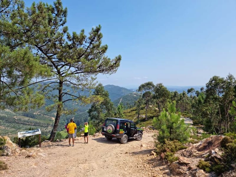 Porto: 4x4 Mountain Tour - A traditional village away from the city