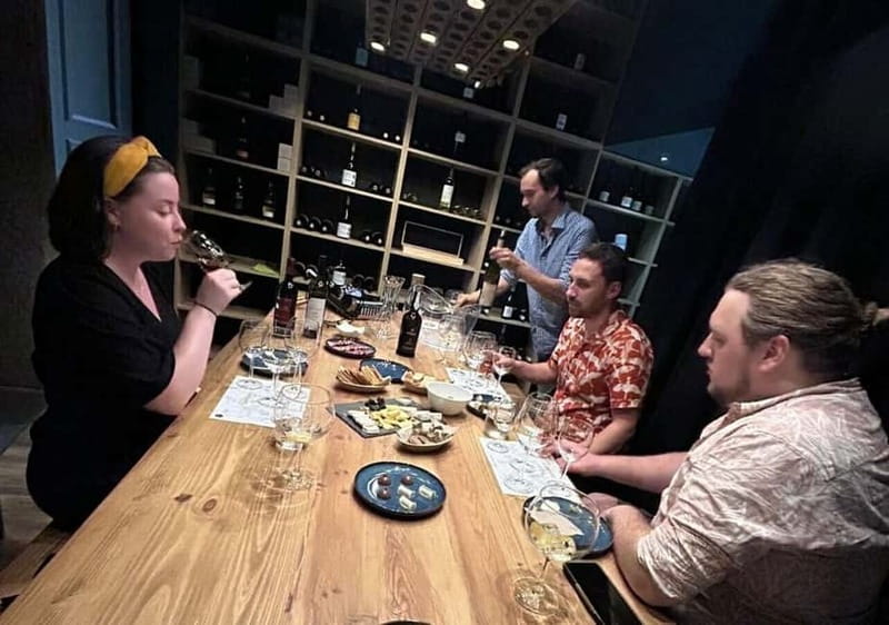 Porto: 5 Port Wine Tasting with Delicious Pairings - Pairings make the tasting easier to understand