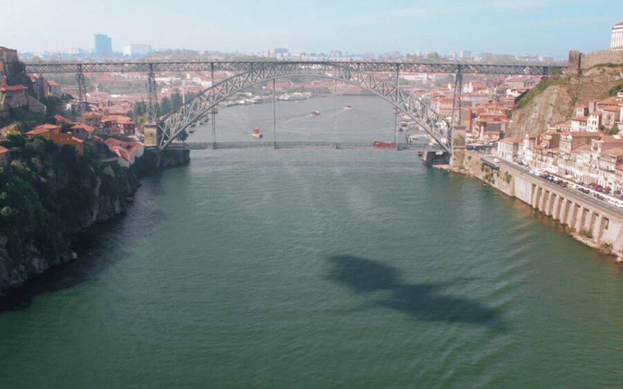 Porto: 5D Flight over de City for all family. - How to fit it into a day in Porto