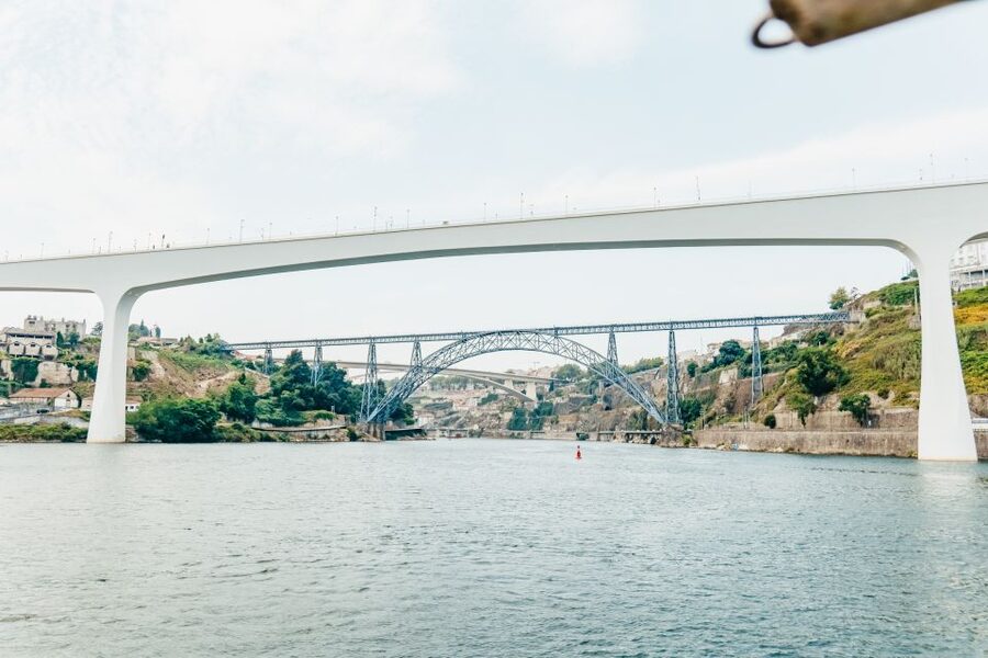Porto: 6 Bridges Douro River Cruise - Finding the boat without wasting time