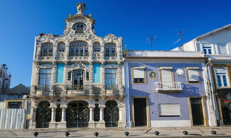 Porto:Aveiro, Cruise, Costa Nova & Capelha da Pedra Full Day - The bus, guide, and group rhythm