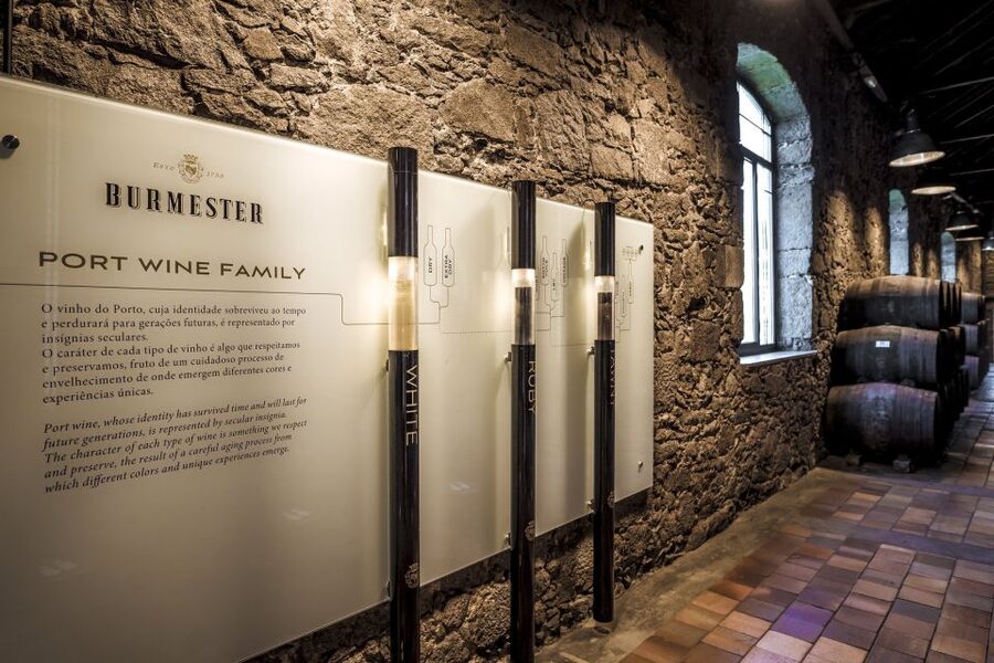 Porto: Burmester Cellar Tour with Tasting & Pairing Options - Finding the Cellar Beside the Bridge