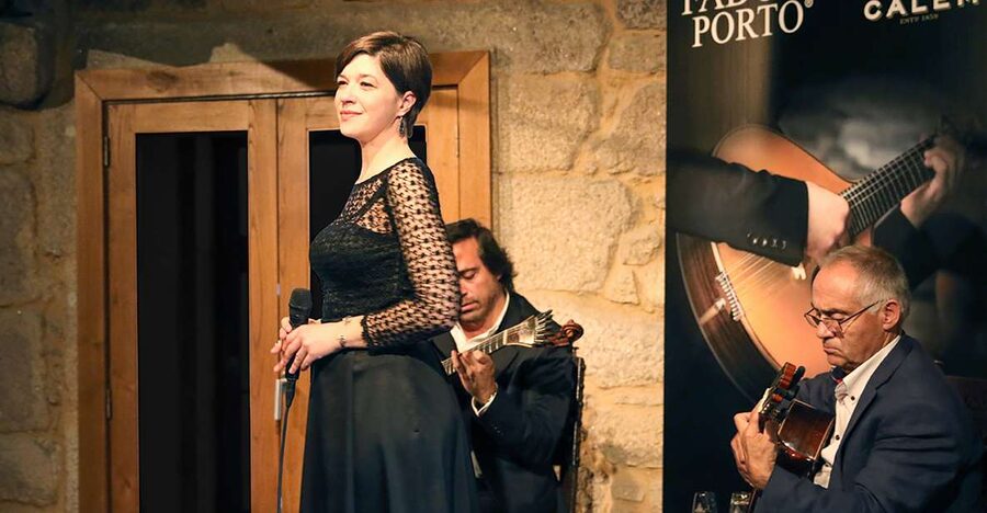 Porto: Cálem Cellar Tour, Fado Show & Wine Tasting - Should you book the Cálem Fado and port evening?