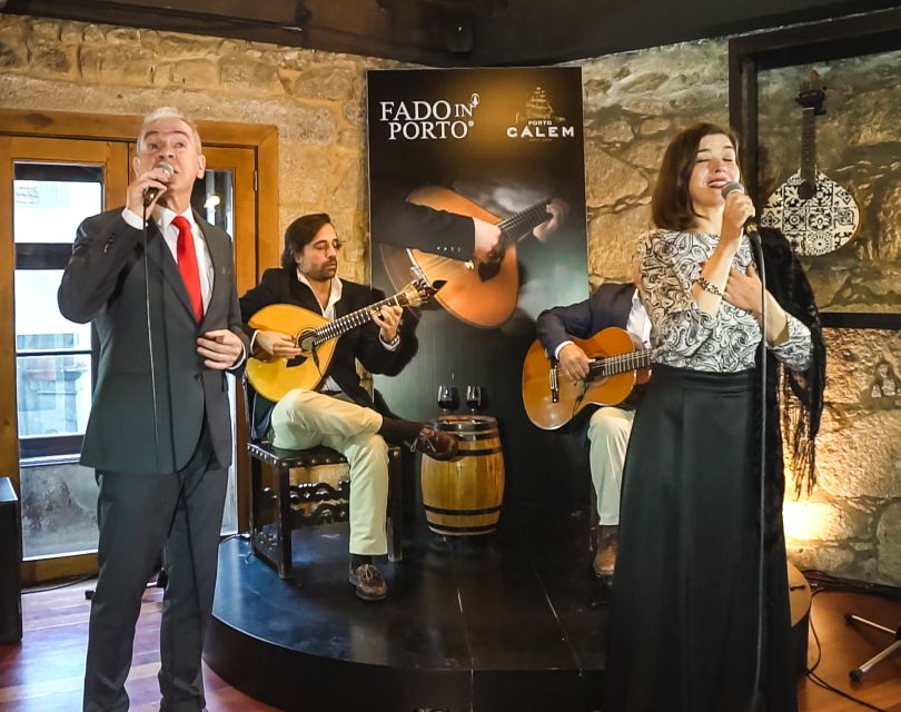 Porto: Cálem Cellar Tour, Fado Show & Wine Tasting - Why this Porto evening works so well