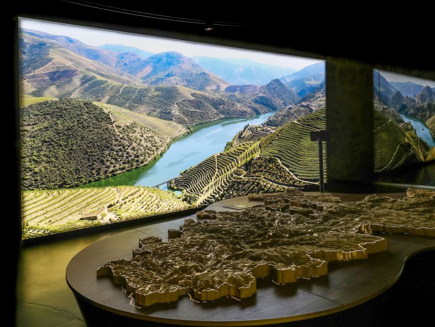 Porto: Cálem Cellar Tour, Fado Show & Wine Tasting - Tasting two ports upstairs