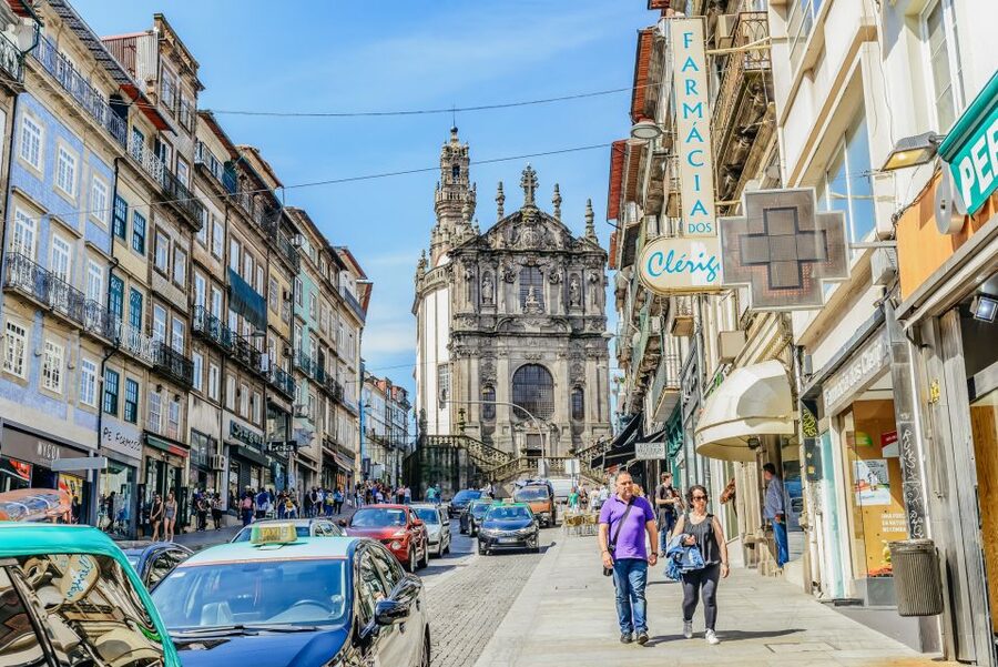 Porto Card with Transportation (1, 2, 3 or 4 Days) - Port wine cellars and Douro activities