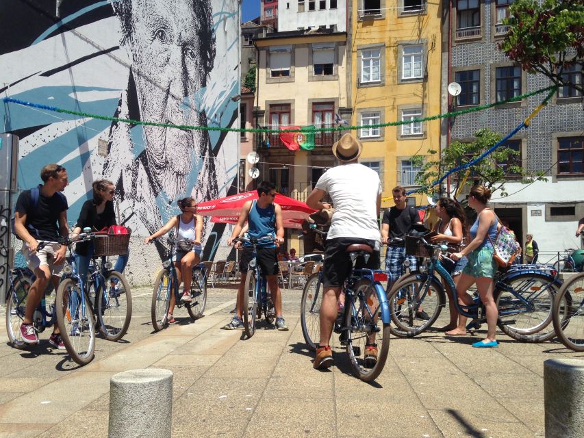 Porto: City Bike Rental - What the ride toward Foz do Douro feels like