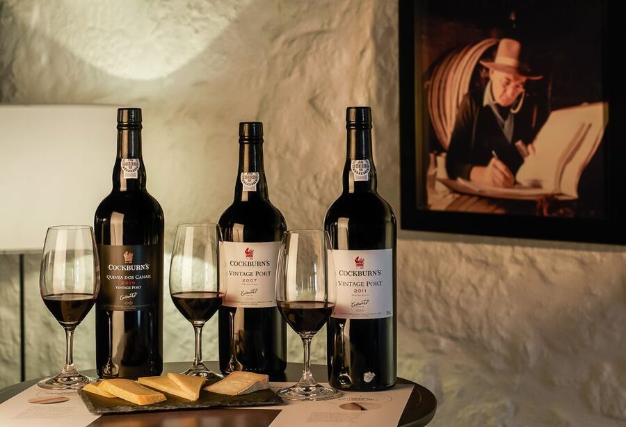 Porto: Cockburn’s Port Lodge Tour and Tasting - Seeing thousands of barrels aging in wood