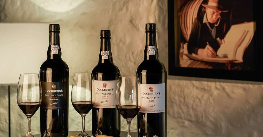 Porto: Cockburn’s Port Lodge Tour and Tasting - The museum and Cockburn’s 200-year story