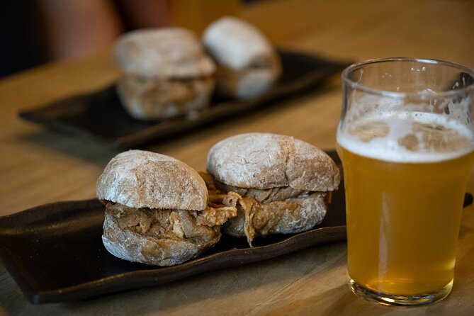 Porto Craft Beer Tour: 7 Beers + 3 Food Pairings in a Small Group - Starting at Armazém da Cerveja