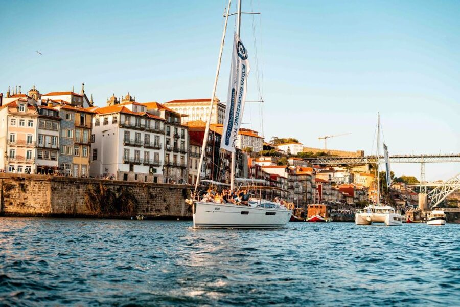 Porto: Daytime or Sunset Douro River Sightseeing Cruise - Why Porto makes sense from the Douro