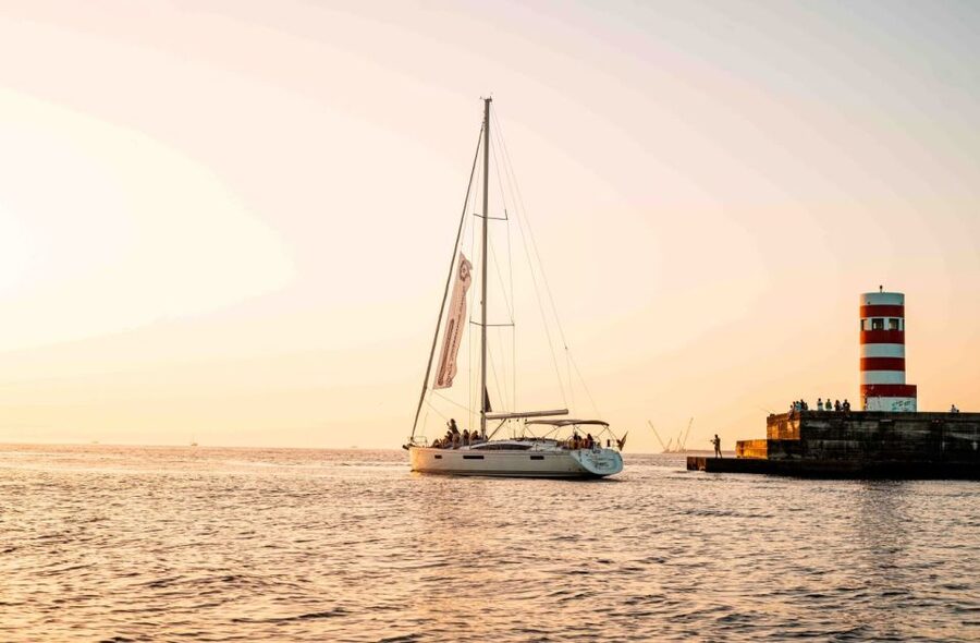 Porto: Daytime or Sunset Douro River Sightseeing Cruise - What the port wine adds