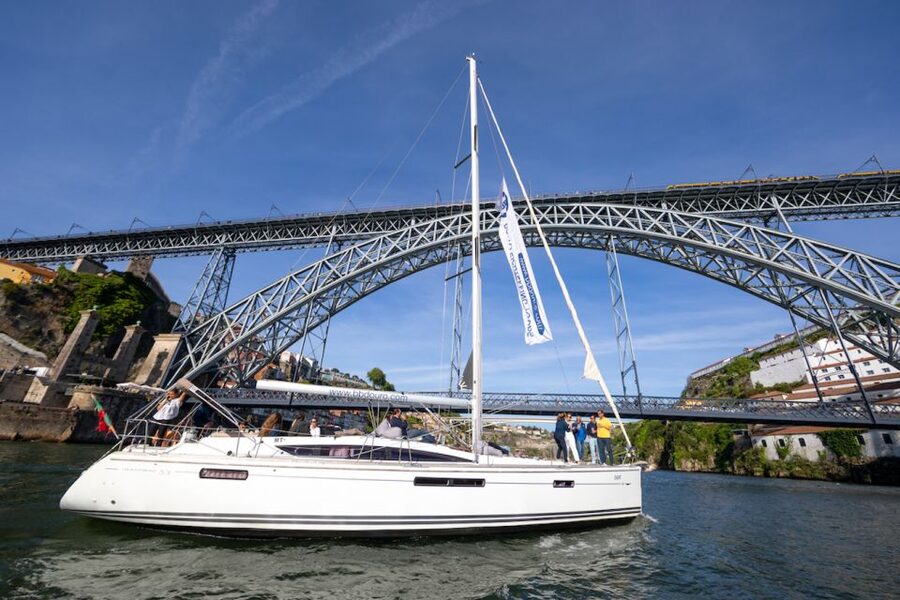 Porto: Daytime or Sunset Douro River Sightseeing Cruise - Comfort, weather, and the small-boat feel
