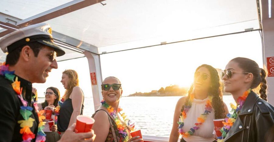 Porto: Douro River Party Boat with Sunset Option & 6 Bridges - Seeing Porto and Gaia from the water