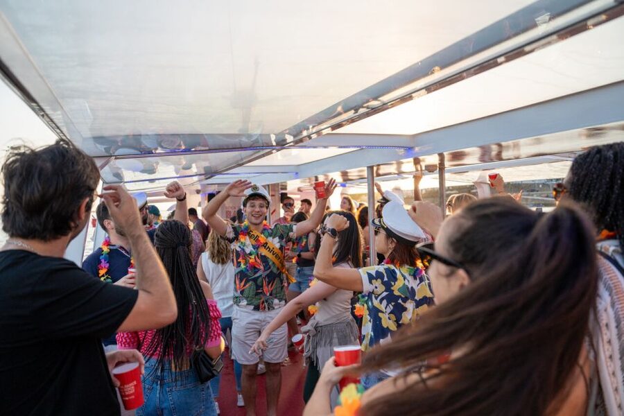 Porto: Douro River Party Boat with Sunset Option & 6 Bridges - How the six-bridge route fits into your Porto plans
