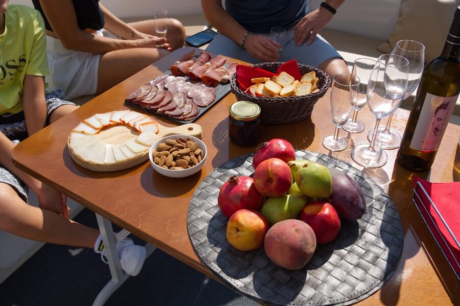 Porto: Douro Valley & Amarante Wine, Food & River Tour - What this Porto day trip is really designed to do