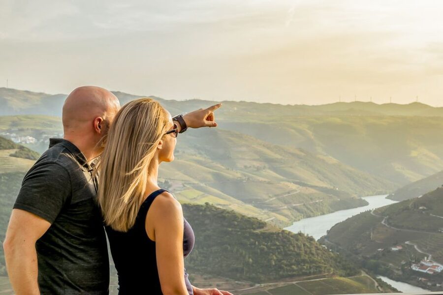 Porto: Douro Valley Tour with Wine Tasting, Cruise and Lunch - Why this Douro Valley tour works from Porto