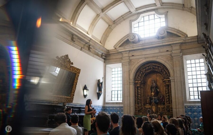 “Porto: Fado Show with Guided Tour in a Historic Monastery” - Practical details that can improve your visit