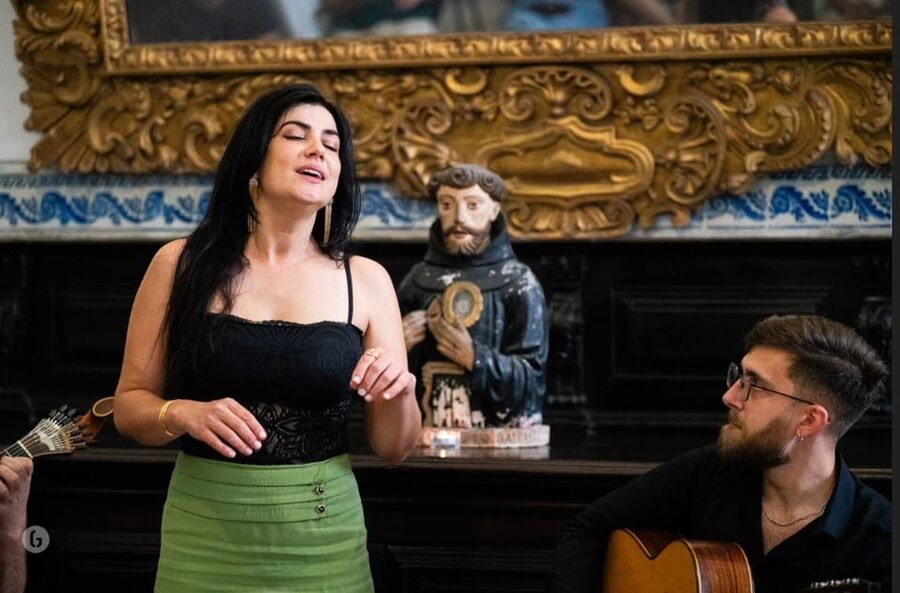 “Porto: Fado Show with Guided Tour in a Historic Monastery” - The monastery tour comes before the music
