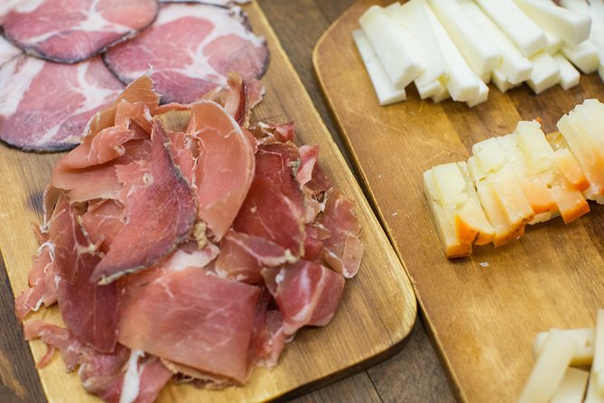 Porto Food & Wine Tasting Tour with Lunch or Dinner Option - What the $83.44 price really covers