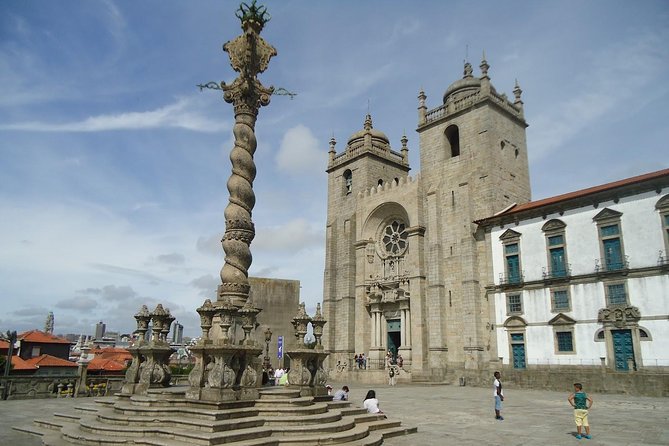 Porto Full Day City Tour Wine Tasting and Six Bridges Cruise - Foz do Douro and the Atlantic edge