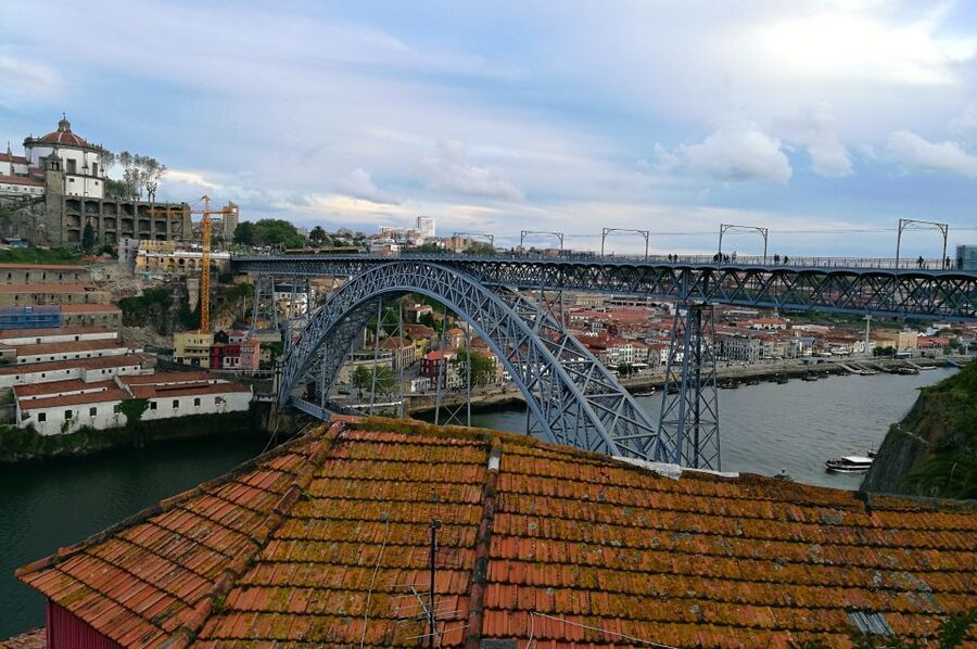 Porto: Guided 3-Hour Best of Tour by Segway - Avenida dos Aliados and Porto’s grand civic center