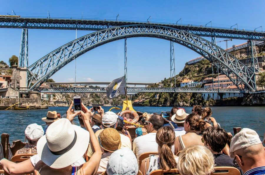 Porto: Guided Tour by Tuk-Tuk & Optional Douro River Cruise - Down to the Douro and Through Miragaia