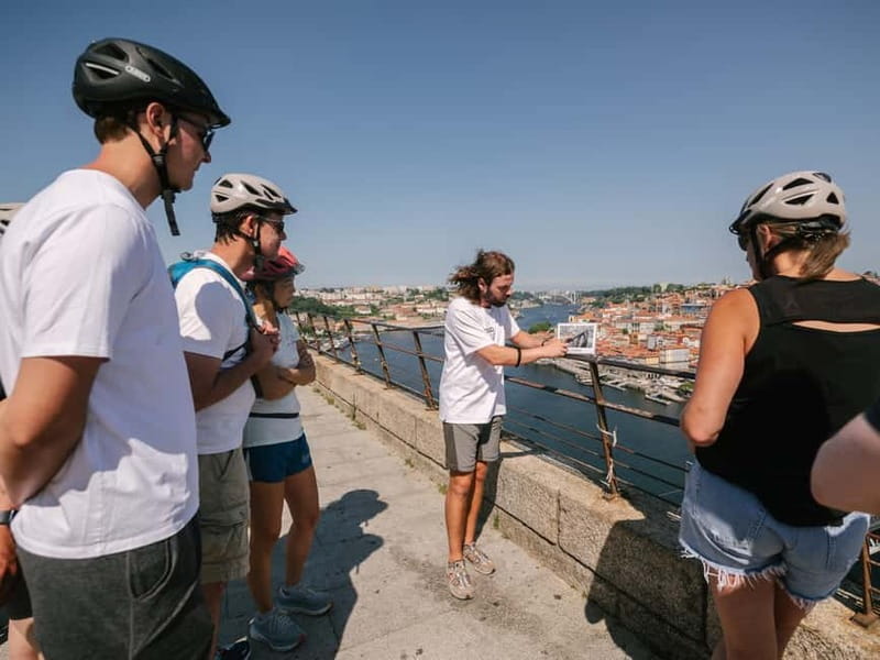 Porto: Highlights in 3 Hours E-Bike Tour - São Bento Station and Porto’s best indoor stop