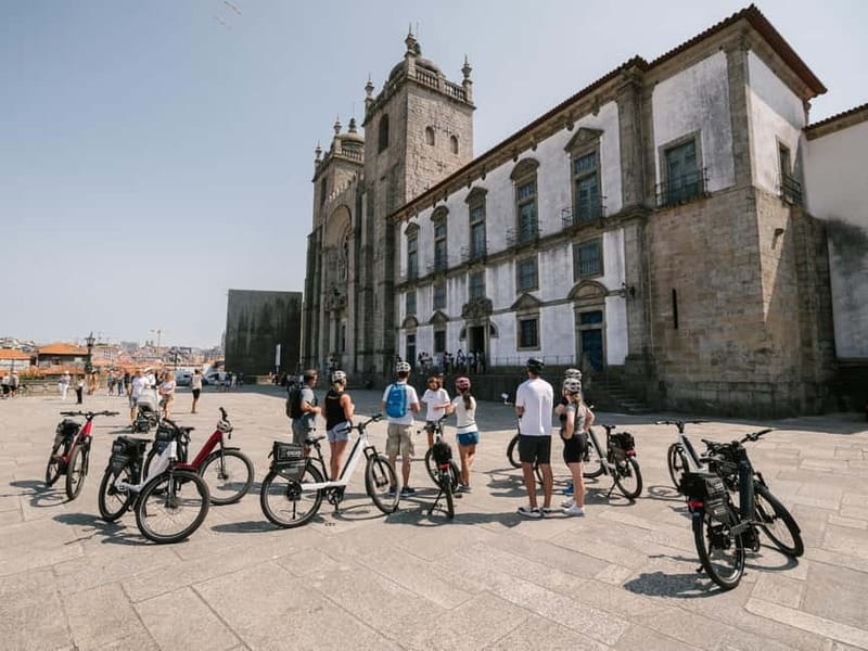 Porto: Highlights in 3 Hours E-Bike Tour - The guides make a real difference