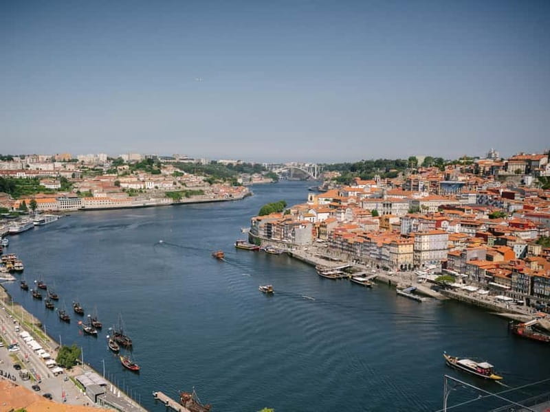 Porto: Highlights in 3 Hours E-Bike Tour - Starting at CICLO EBIKES and crossing to Gaia