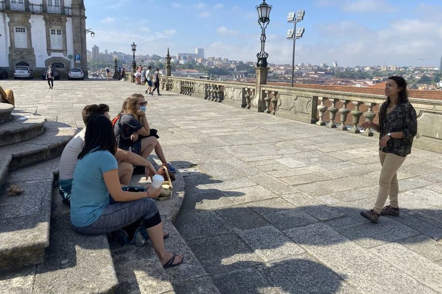 Porto: Historical Center Walking Tour - Port wine, olive oil, and the optional Virtudes picnic
