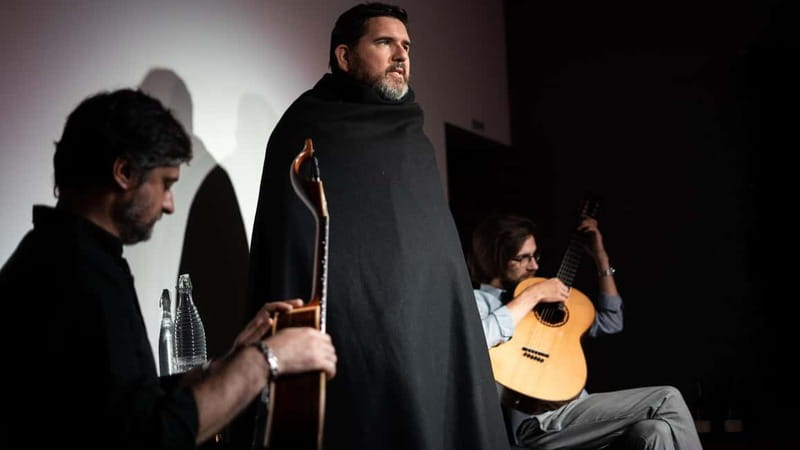 Porto: Live Fado Concert with Glass of Tawny Port Wine - First chapter: the intense Lisbon tradition