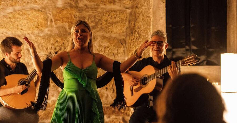 Porto: Live Fado Show with Glass of Port Wine - How this compares with a longer fado evening