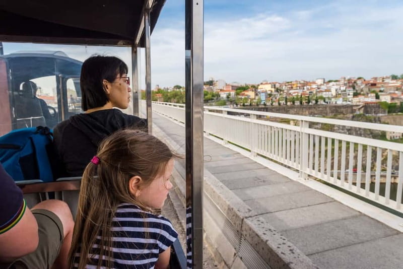 Porto: Magic Train Tour and Port Wine Cellar with Tastings - A moving introduction to Porto’s monuments
