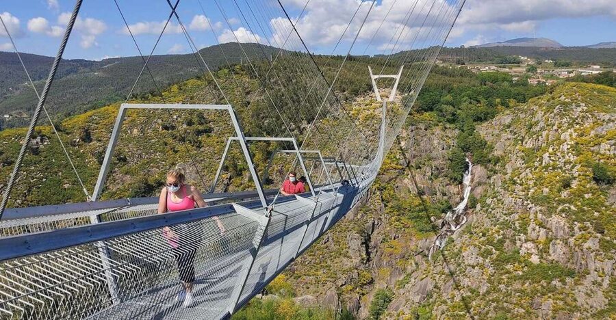 Porto: Paiva Walkways and Suspension Bridge Hike with Lunch - The morning drive from Porto to Arouca
