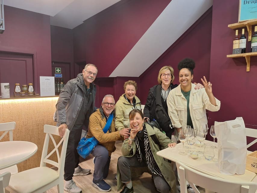 Porto: Port and Douro Wine Walking Tour with 9 Tastings - Who should book this Gaia wine walk