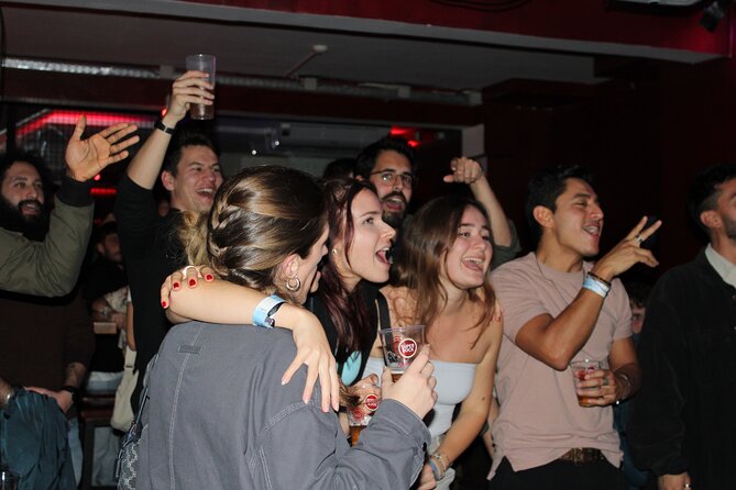 Porto Pubcrawl: 5h,7 Drinks,4 bars &Skip the line Club Entry - Rain, crowds, and Saturday timing